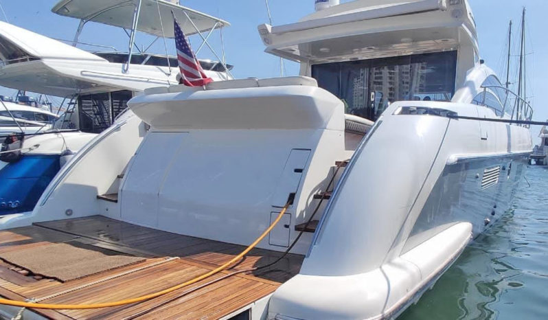 
								AZIMUT 62 full									