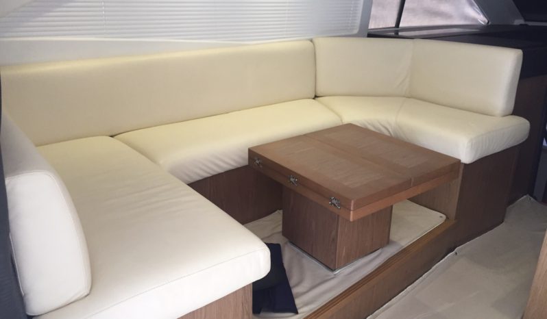 
								BENETEAU FLY 49 full									