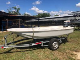 
										BOSTON WHALER 11 full									