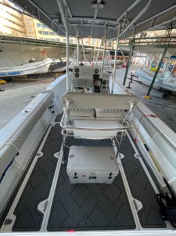 
										BOSTON WHALER DAUNTLESS 24 full									