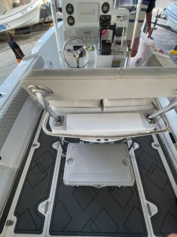 
										BOSTON WHALER DAUNTLESS 24 full									