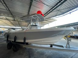 
										BOSTON WHALER DAUNTLESS 24 full									