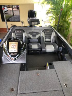 BOTE DE PESCA DEPORTIVA TRITON 19 XS ELITE 19.9