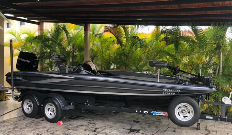 
								BOTE DE PESCA DEPORTIVA TRITON 19 XS ELITE 19.9 full									