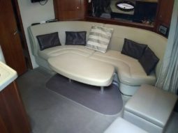 
										CRUISERS YACHTS 37 EXPRESS full									