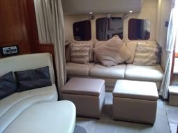 
										CRUISERS YACHTS 37 EXPRESS full									