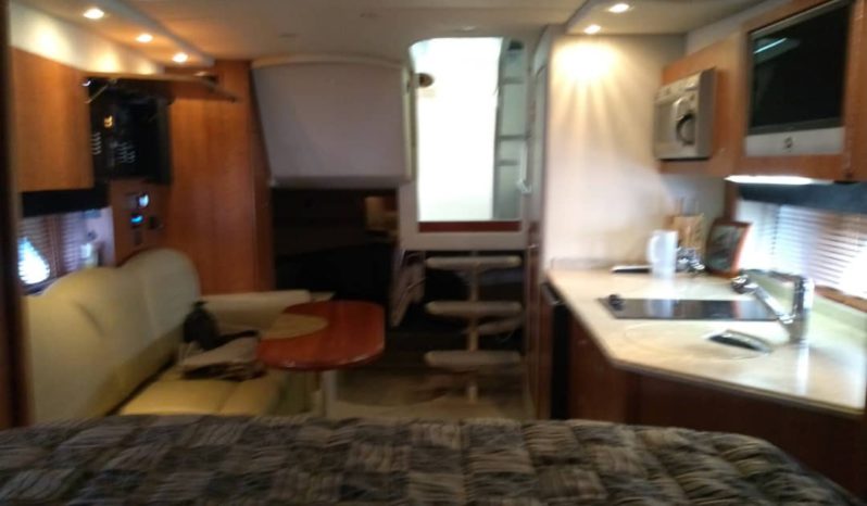 
								CRUISERS YACHTS EXPRESS 33 full									