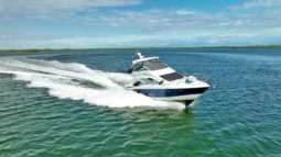 
										CRUISERS YACHTS SPORT SEDAN 50 full									