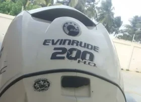 EVINRUDE E-TEC 200