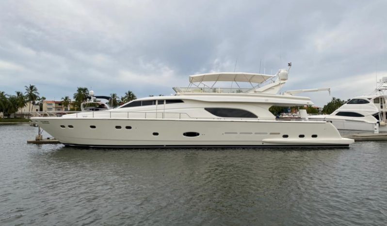 FERRETTI 81, VENTA DE FERRETTI 81, FERRETTI 81 DE LA GUAIRA