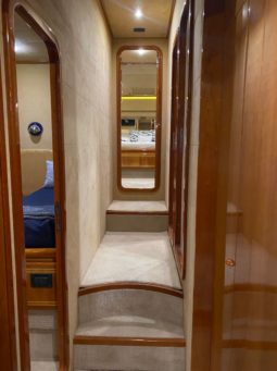 
										FERRETTI 81 full									