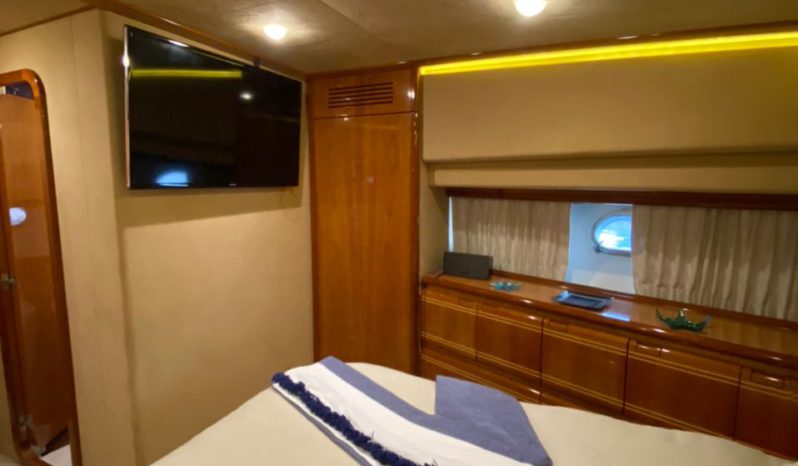 
								FERRETTI 81 full									