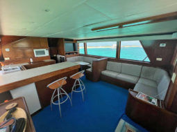 
										HATTERAS CONVERTIBLE 53 full									