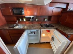 
										HATTERAS CONVERTIBLE SPORT FISHERMAN 42 full									