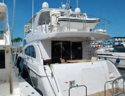 
										HATTERAS MOTOR YACHT 63 full									