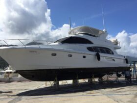 HATTERAS MOTOR YACHT 63