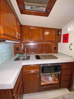 
										HATTERAS SPORT FISHERMAN 46 full									