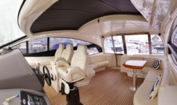 
										PERSHING 62 full									