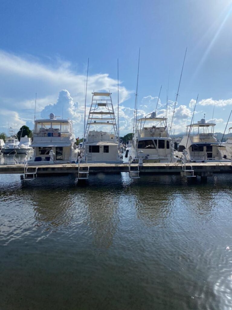 PUESTO EN AGUA CARENERO YACHT CLUB 65, VENTA DE PUESTO EN AGUA CARENERO YACHT CLUB 65, PUESTO EN AGUA CARENERO YACHT CLUB 65 DE HIGUEROTE