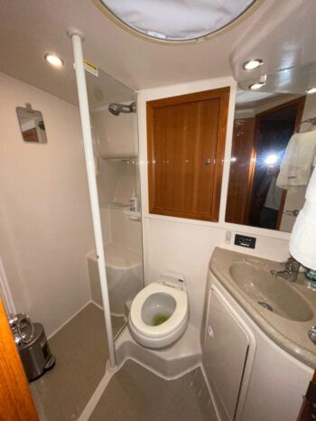 
								RIVIERA FLYBRIDGE 42 full									