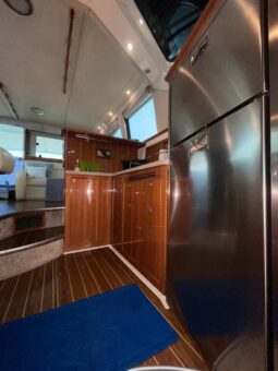 
										RIVIERA FLYBRIDGE 42 full									