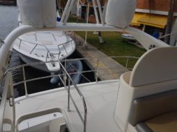 
										UNIESSE 44 FLY full									