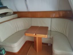 
										UNIESSE 44 FLY full									