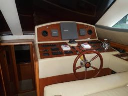 
										UNIESSE 44 FLY full									