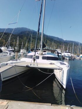 VELERO CATAMARAN LEOPARD 44