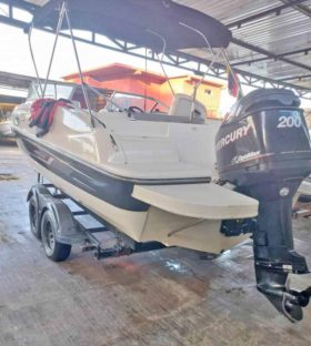 BAYLINER 21