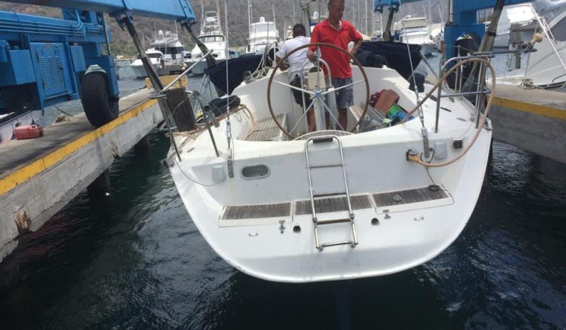 
								BENETEAU OCEANIS 390 full									