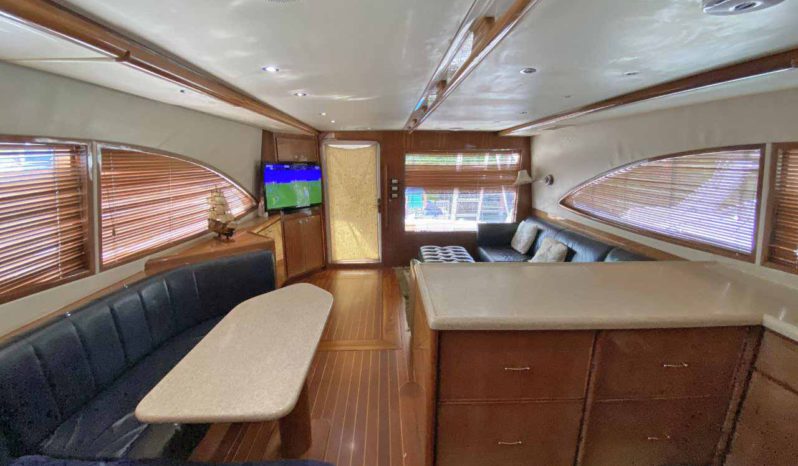 
								BERTRAM CONVERTIBLE 51 full									