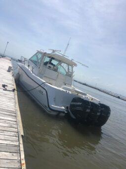 
										BOSTON WHALER CONQUEST 34.5 full									