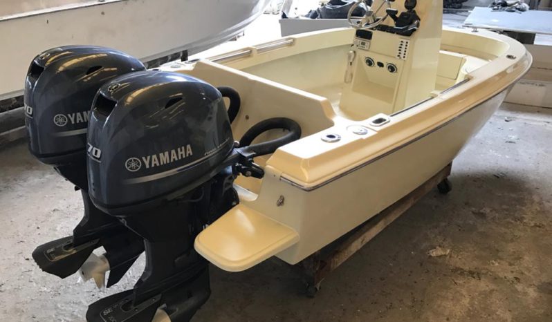 
								BULL MARINE SEA RILAX 15 full									