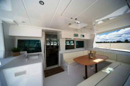 
										CATAMARAN LAGOON 50 full									