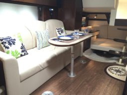 
										CRUISERS YACHTS 35.9 full									