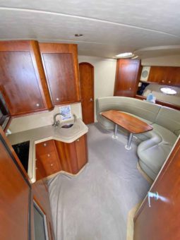 
										CRUISERS YACHTS 370 full									