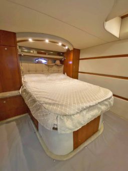 
										CRUISERS YACHTS EXPRESS 46 full									