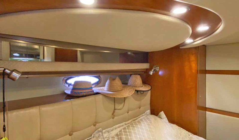 
								CRUISERS YACHTS EXPRESS 46 full									