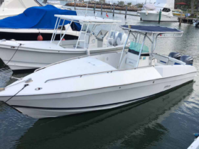 EXTREME MARINE CUDDY 30