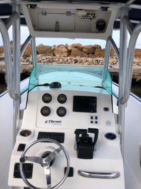 EXTREME MARINE CUDDY 30