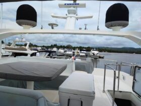 FERRETTI YACHTS 73