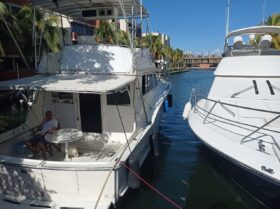 HATTERAS CONVERTIBLE 42