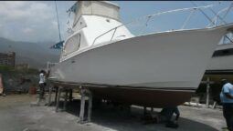 
										HATTERAS FISHER MOTOR YACHT BOAT CONVERTIBLE 36 full									