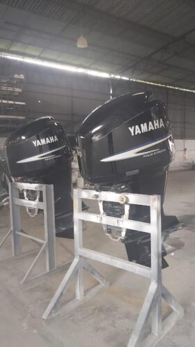 PAREJA YAMAHA FOUR STROKE 250HP