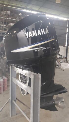 PAREJA YAMAHA FOUR STROKE 250HP