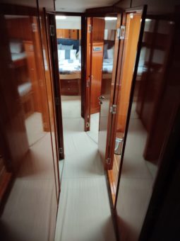 
										RIVIERA ENCLOSED SPORT FISHERMAN 60 full									