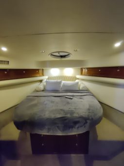 
										RIVIERA FLYBRIDGE 40 full									