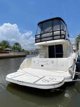 SEA RAY SEDAN BRIDGE 44