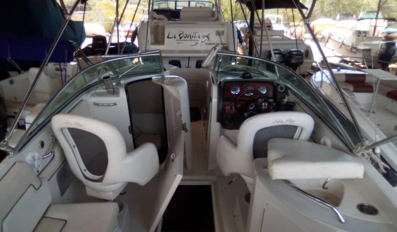 
								SEA RAY SUNDECK 260 26 full									